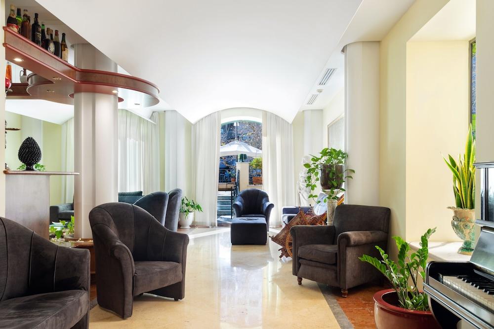 Hotel Giardino Inglese Палермо Екстериор снимка