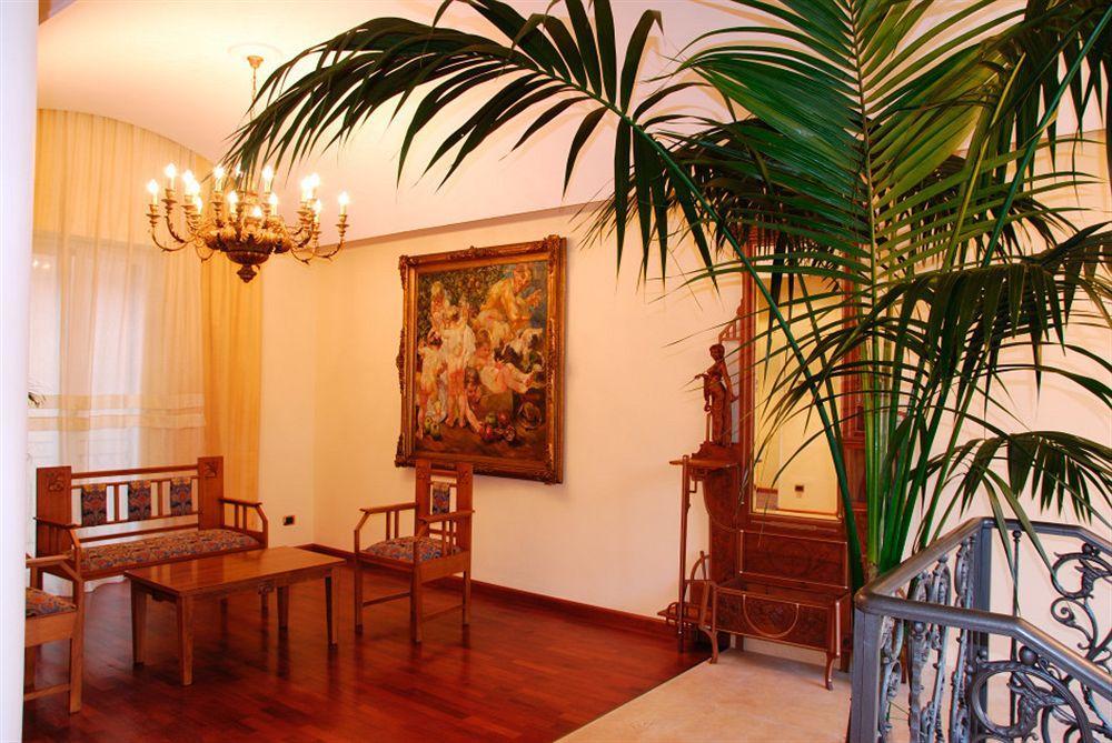 Hotel Giardino Inglese Палермо Екстериор снимка